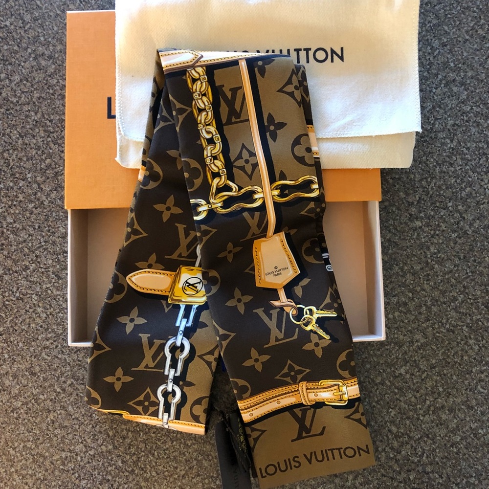 100% Authentic NWT Louis Vuitton Monogram Bandeau